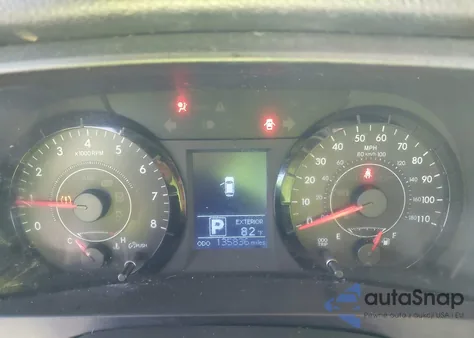 2015 Toyota Sienna Le 8 Passenger z USA, uszkodzony, nr VIN 5TDKK3DC0FS613377